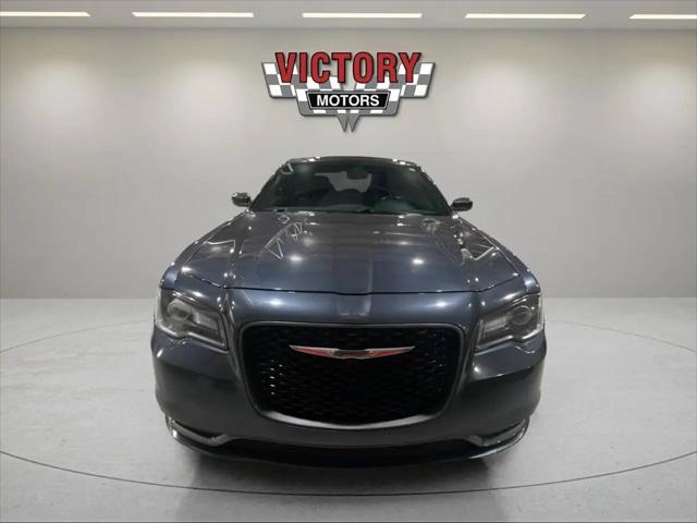 2018 Chrysler 300 S