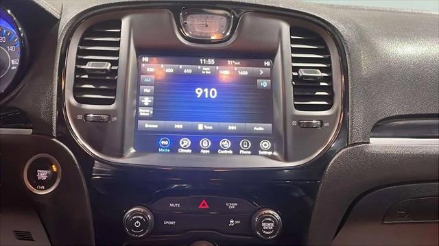 2018 Chrysler 300 S