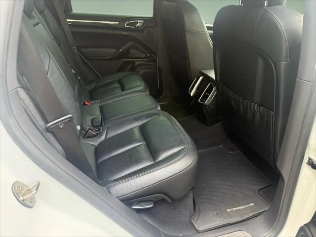 2016 Porsche Cayenne AWD 4dr