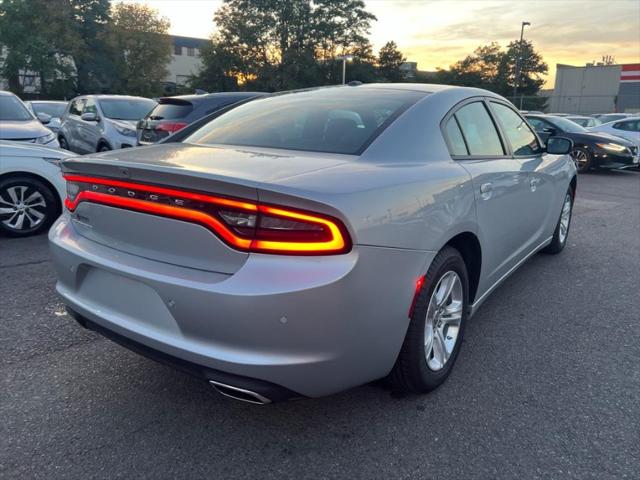 2022 Dodge Charger SXT RWD