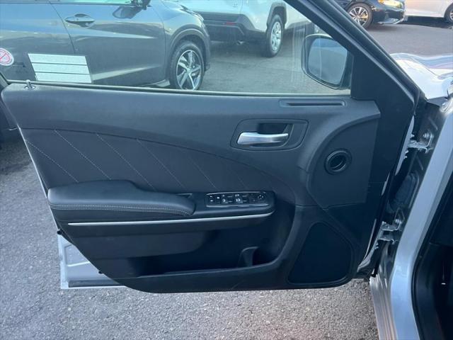 2022 Dodge Charger SXT RWD