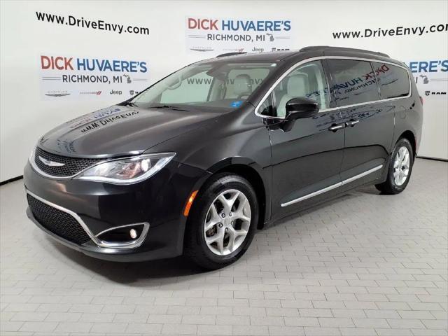 2017 Chrysler Pacifica Touring-L for sale in Richmond, MI