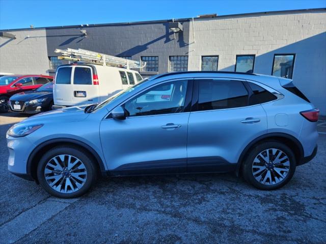 2020 Ford Escape Titanium Hybrid