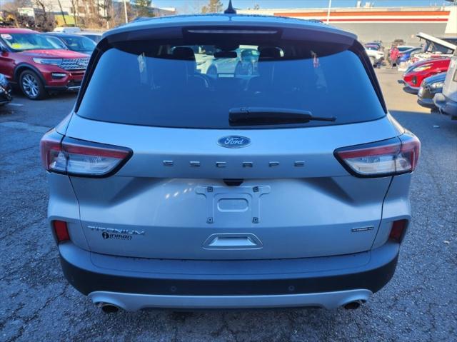 2020 Ford Escape Titanium Hybrid