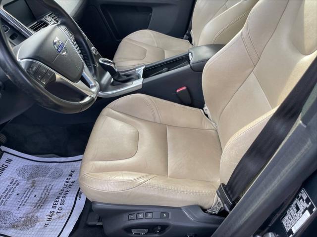 2016 Volvo XC60 T5 Drive-E Premier