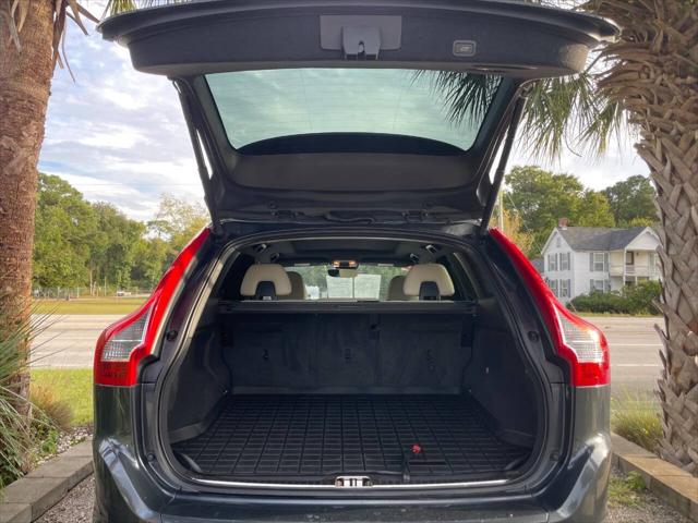 2016 Volvo XC60 T5 Drive-E Premier