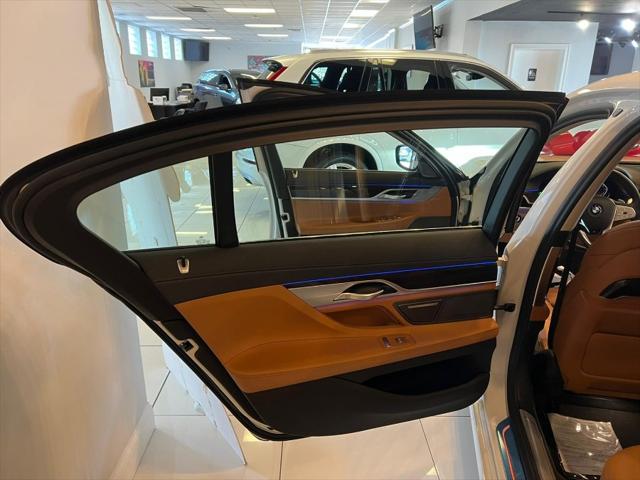 2021 BMW 7 Series 740i xDrive Sedan