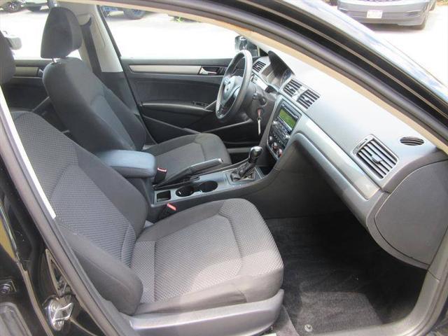 2014 Volkswagen Passat 1.8T S