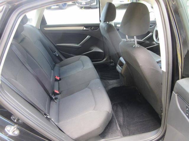 2014 Volkswagen Passat 1.8T S
