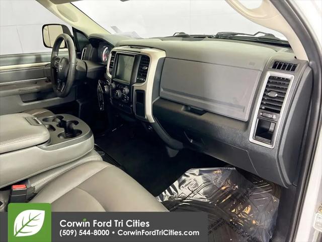 2016 Ram 1500 SLT