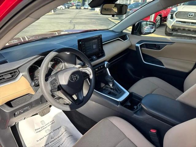 2019 Toyota RAV4 LE