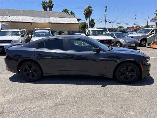 2017 Dodge Charger SXT RWD