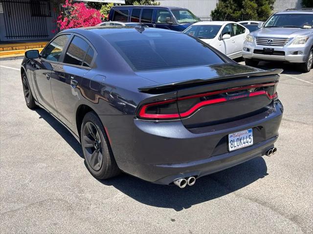 2017 Dodge Charger SXT RWD