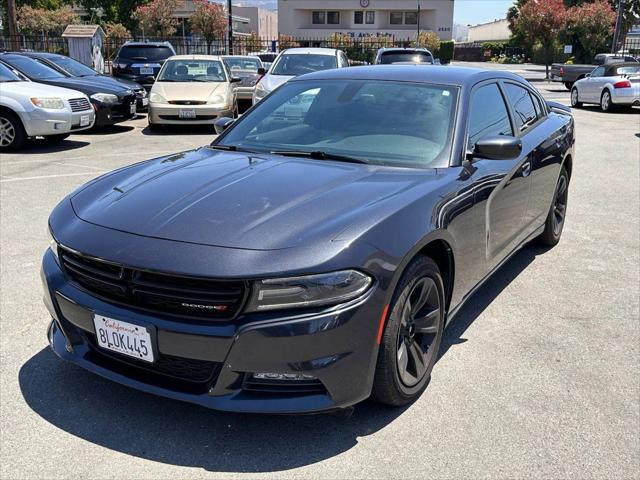 2017 Dodge Charger SXT RWD