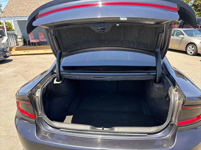 2017 Dodge Charger SXT RWD