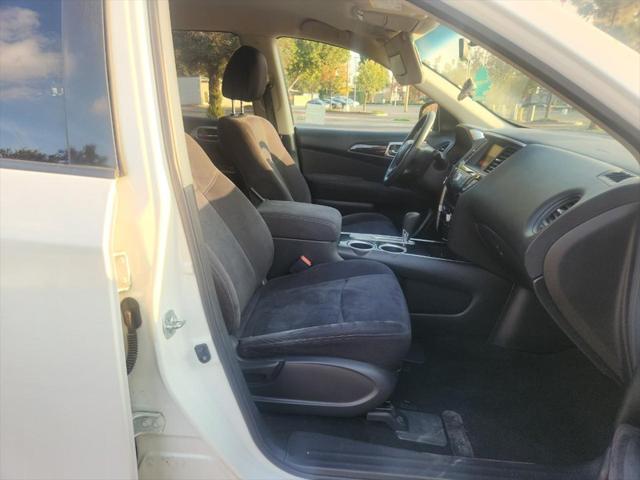 2013 Nissan Pathfinder S