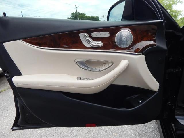 2017 Mercedes-Benz E-CLASS E 300 E 300