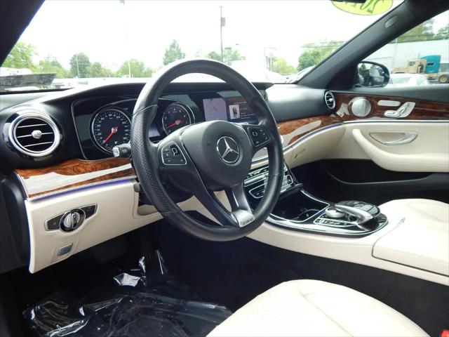 2017 Mercedes-Benz E-CLASS E 300 E 300