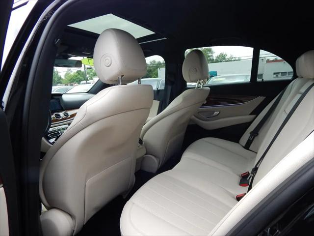 2017 Mercedes-Benz E-CLASS E 300 E 300