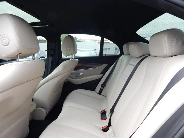 2017 Mercedes-Benz E-CLASS E 300 E 300
