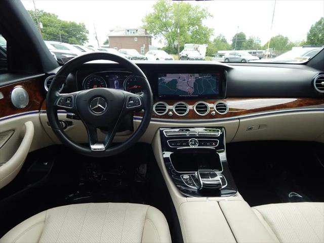 2017 Mercedes-Benz E-CLASS E 300 E 300