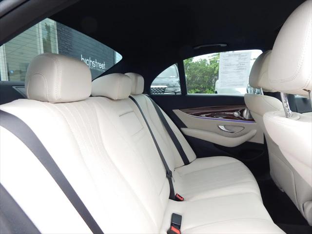 2017 Mercedes-Benz E-CLASS E 300 E 300