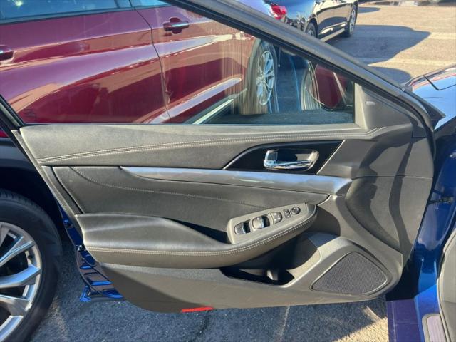2021 Nissan Maxima SV Xtronic CVT