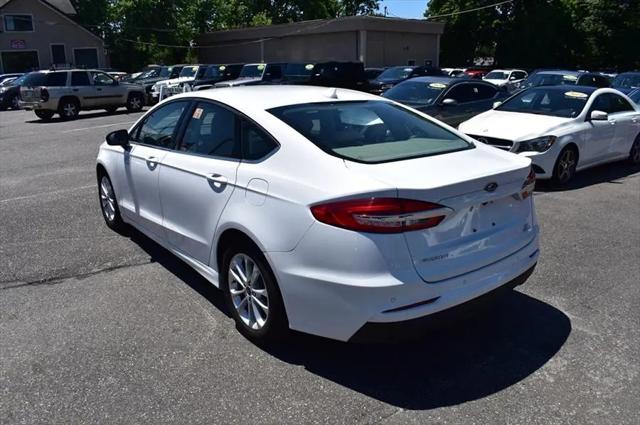 2020 Ford Fusion SE