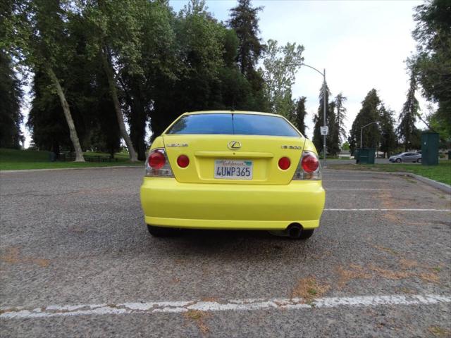 2002 Lexus IS 300 Base 4dr Sedan
