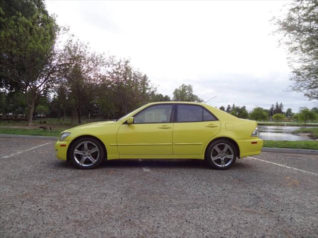 2002 Lexus IS 300 Base 4dr Sedan