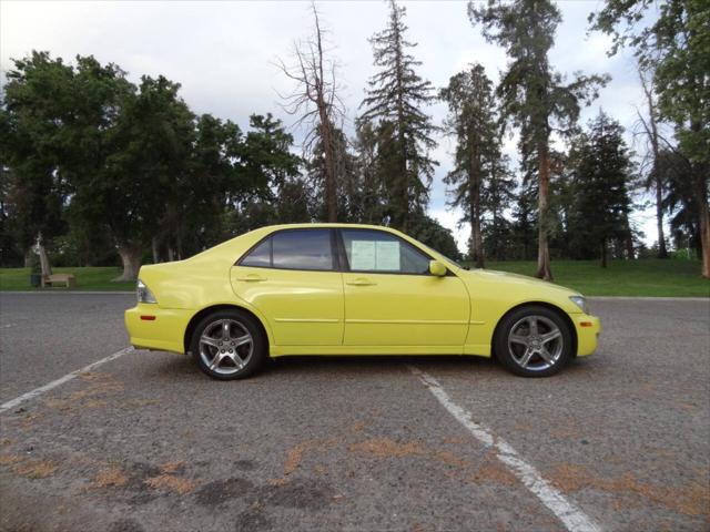 2002 Lexus IS 300 Base 4dr Sedan