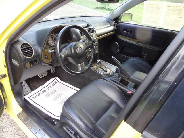 2002 Lexus IS 300 Base 4dr Sedan