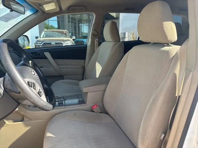 2013 Toyota Highlander Base Plus V6