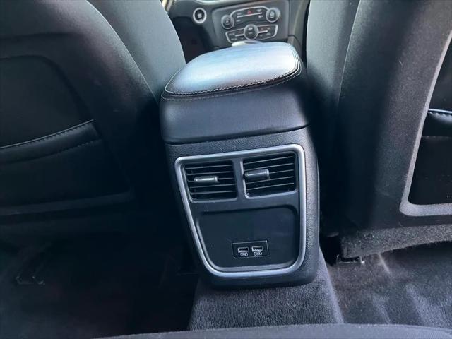 2017 Dodge Charger R/T RWD