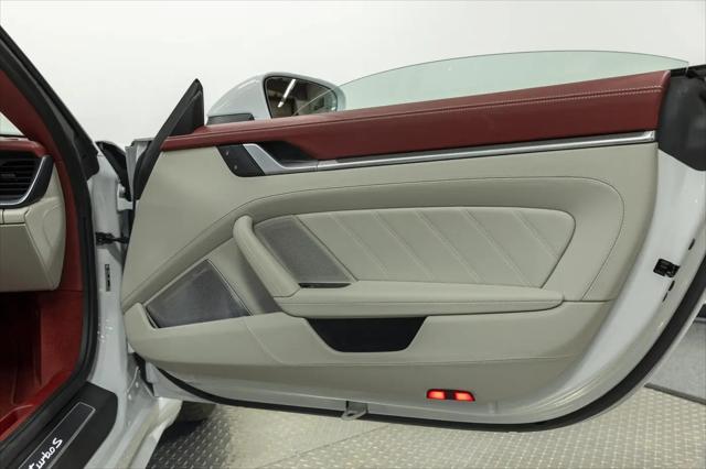 2022 Porsche 911 Turbo S Cabriolet