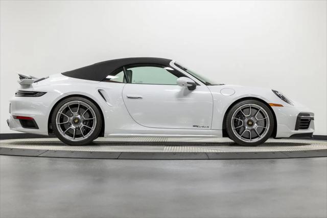 2022 Porsche 911 Turbo S Cabriolet