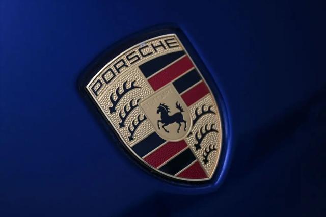 2021 Porsche 911 Turbo S Cabriolet