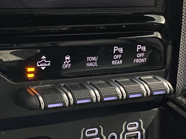 2019 Ram 1500 Limited Crew Cab 4x4 57 Box