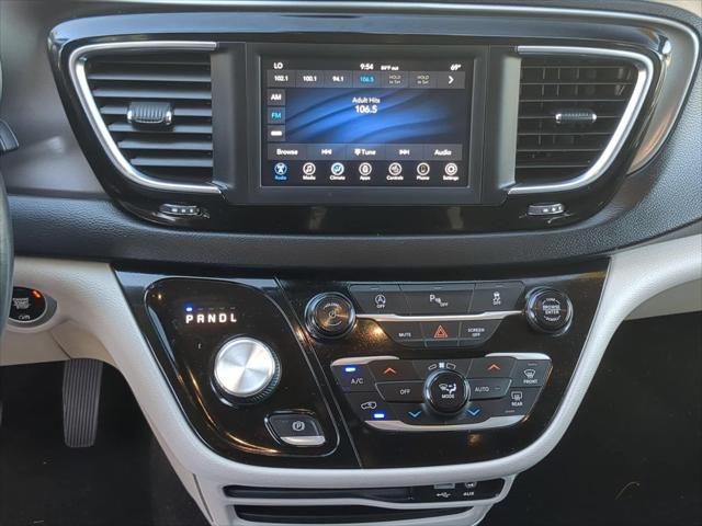 2020 Chrysler Pacifica Touring L