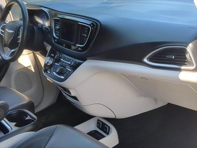 2020 Chrysler Pacifica Touring L