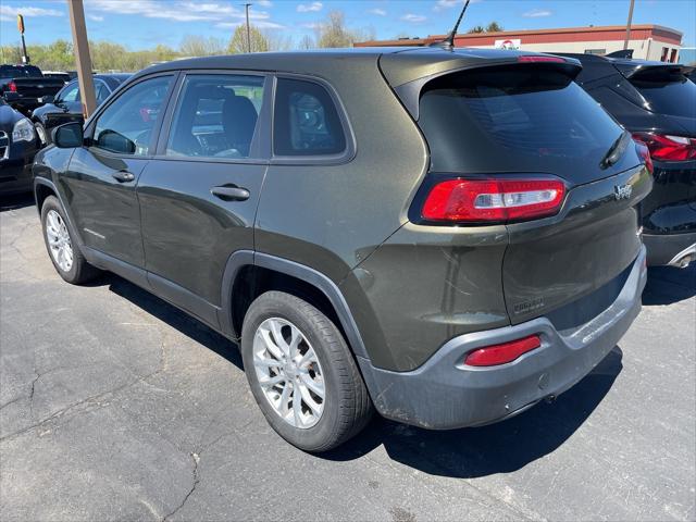2016 Jeep Cherokee Sport