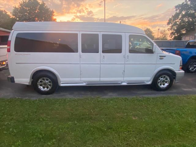 2017 Chevrolet Express LT