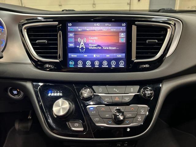 2019 Chrysler Pacifica Touring L Plus