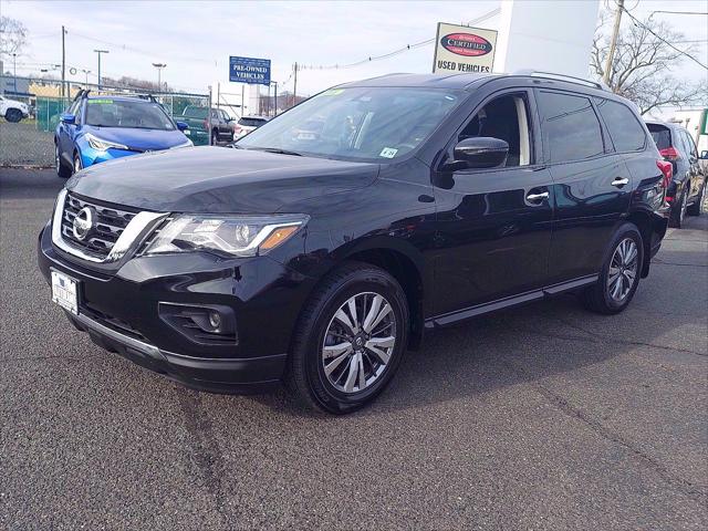 2019 Nissan Pathfinder S