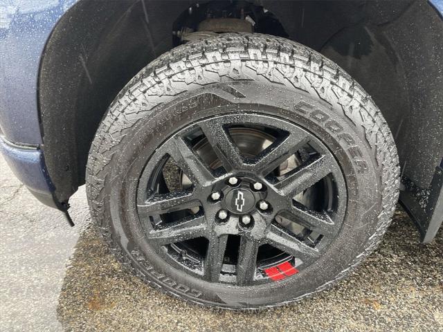 2021 Chevrolet Silverado 1500 4WD Crew Cab Standard Bed Custom