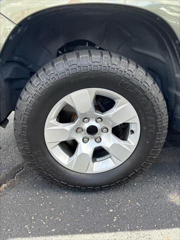 2020 RAM 1500 Big Horn Crew Cab 4x4 57 Box 2020 RAM 1500 Big Horn Crew Cab 4x4 57 Box