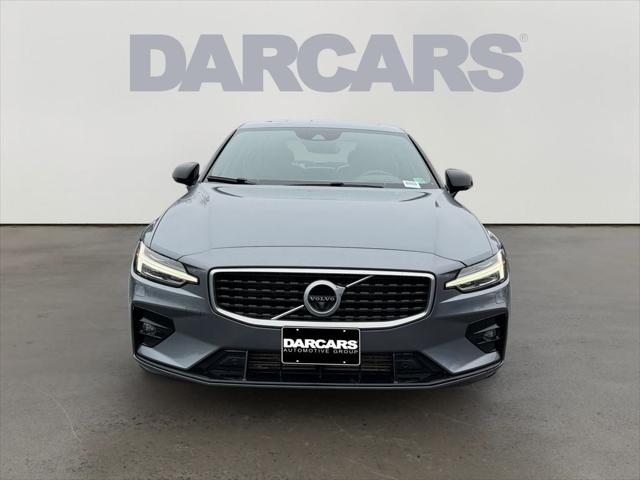 2019 Volvo S60 T6 R-Design