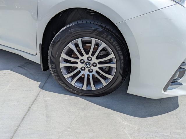 2020 Toyota Sienna XLE