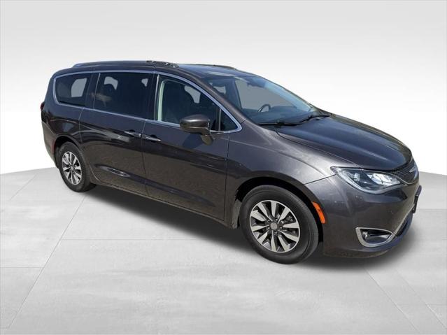 2020 Chrysler Pacifica Touring L Plus for sale in Burlington, WI