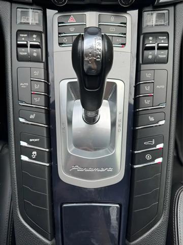 2012 Porsche Panamera Standard